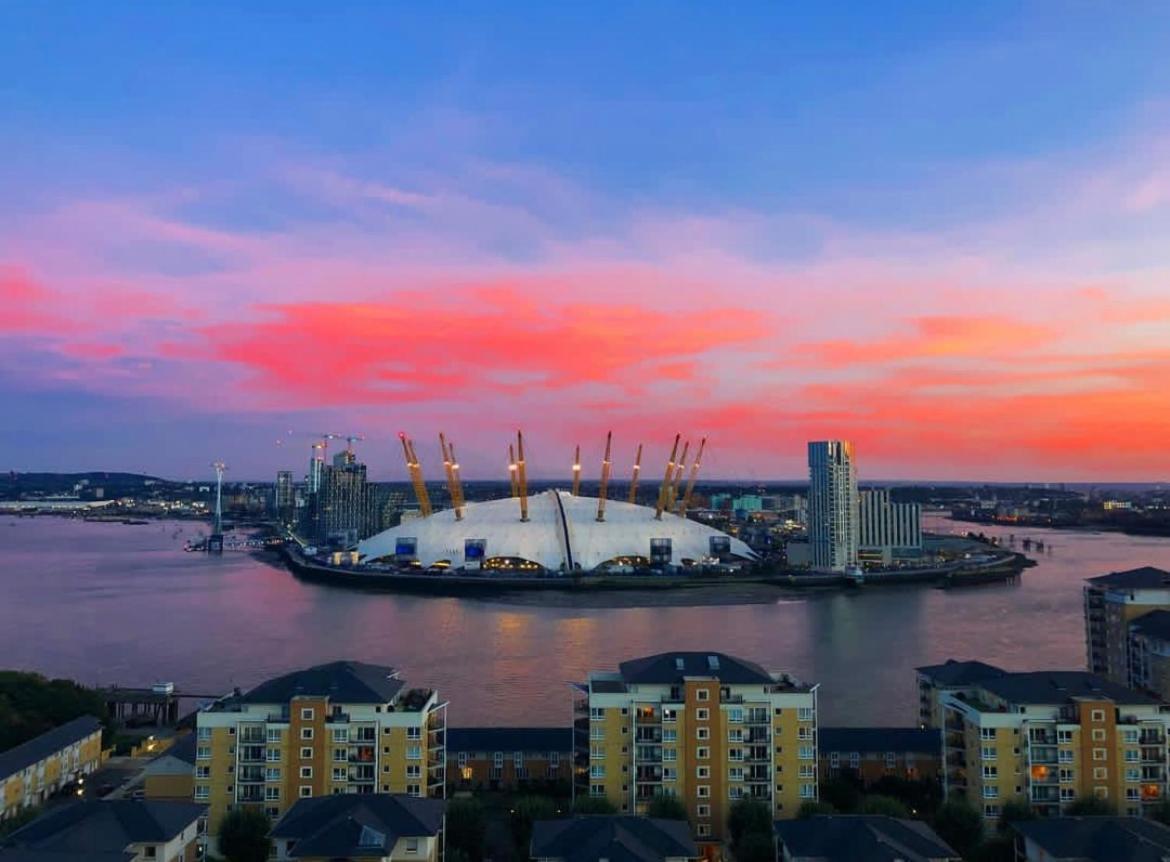 Skylineviews 2 Bed 2 Bath Flat Near Canary Wharf, O2 & Excel Apartamento